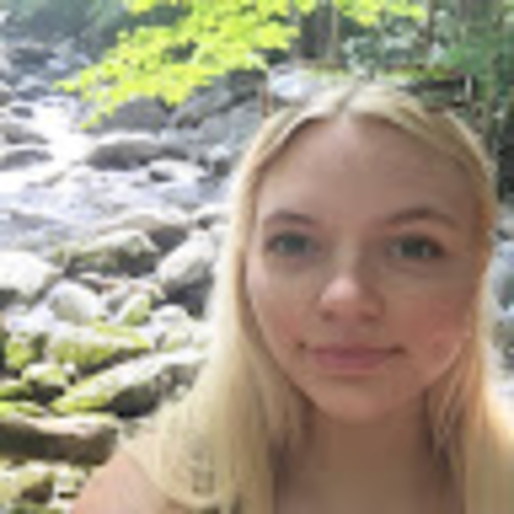 Meet your Posher, Abby